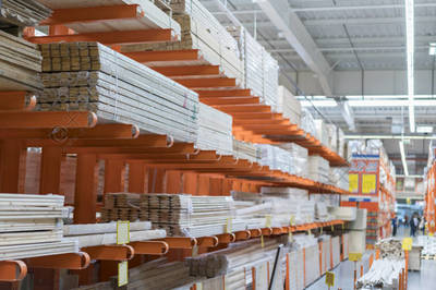 在建筑商店的包裝板。干燥的平板板堆積在一起。特寫(xiě)。建材。建筑和維修用各種木材的倉(cāng)庫(kù)產(chǎn)品實(shí)拍免費(fèi)下載_jpg格式_5500像素_編號(hào)5047776696-千圖